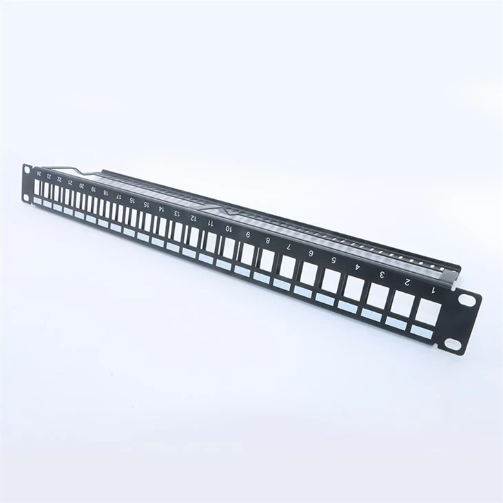 Panneau de brassage UTP Cat6 24 ports