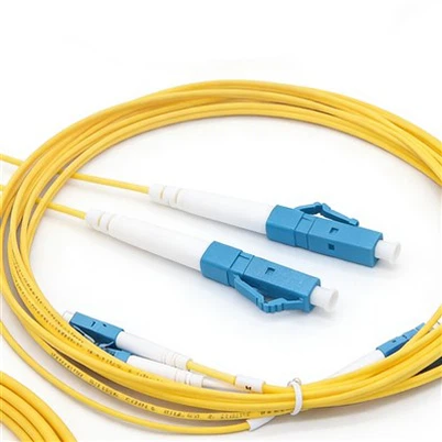 Câble d'interface de câble à fibre optique duplex monomode OS2 LC/LC 9/125
