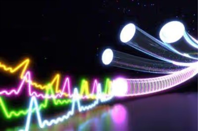 Pourquoi un câble réseau ne peut-il pas transmettre au-delà de cent mètres?