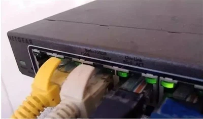 Un interrupteur Gigabit peut-il être connecté à un câble réseau de 100 Mbps?