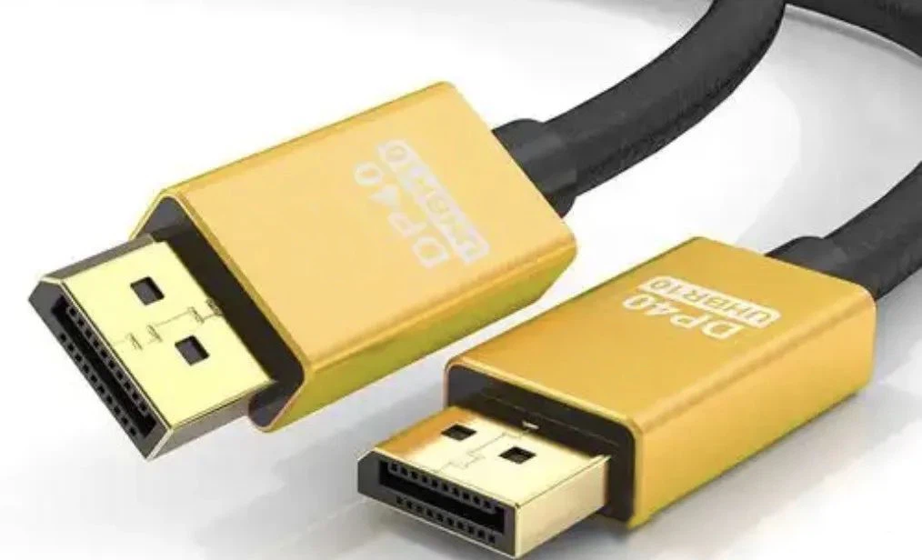 For the outer shell, most cables use plastic while higher-end models use aluminum or zinc alloy. For the outer shell, most cables use plastic while higher-end models use aluminum or zinc alloy.